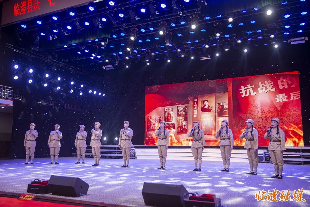 网易新闻，文艺汇演展示老年新风采