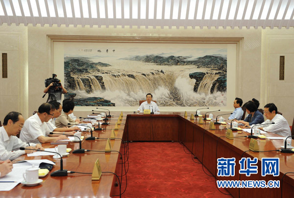 十二届全国人大常委会第九十六次委员长会议在京隆重举行——张德江主持会议