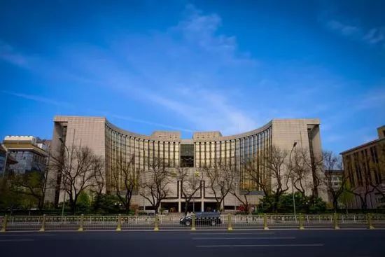 中共中央印发社会主义核心价值观融入法治建设立法修法规划，引领法治建设，塑造社会新风貌