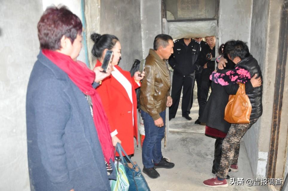 乡村养老新模式，老人搭伙住，离家不离村