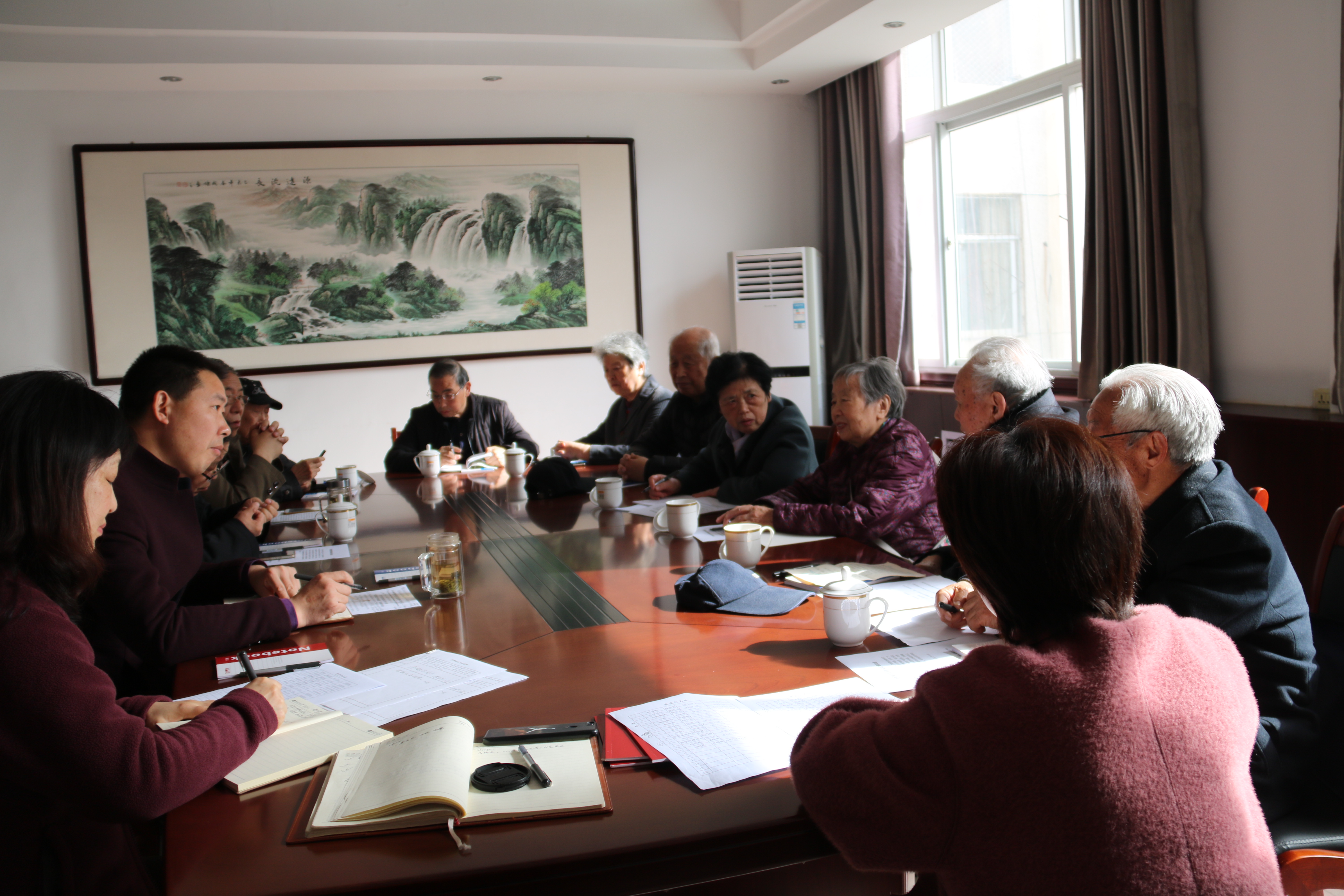 保定市委老干部局召开我看建党百年新成就老干部座谈会