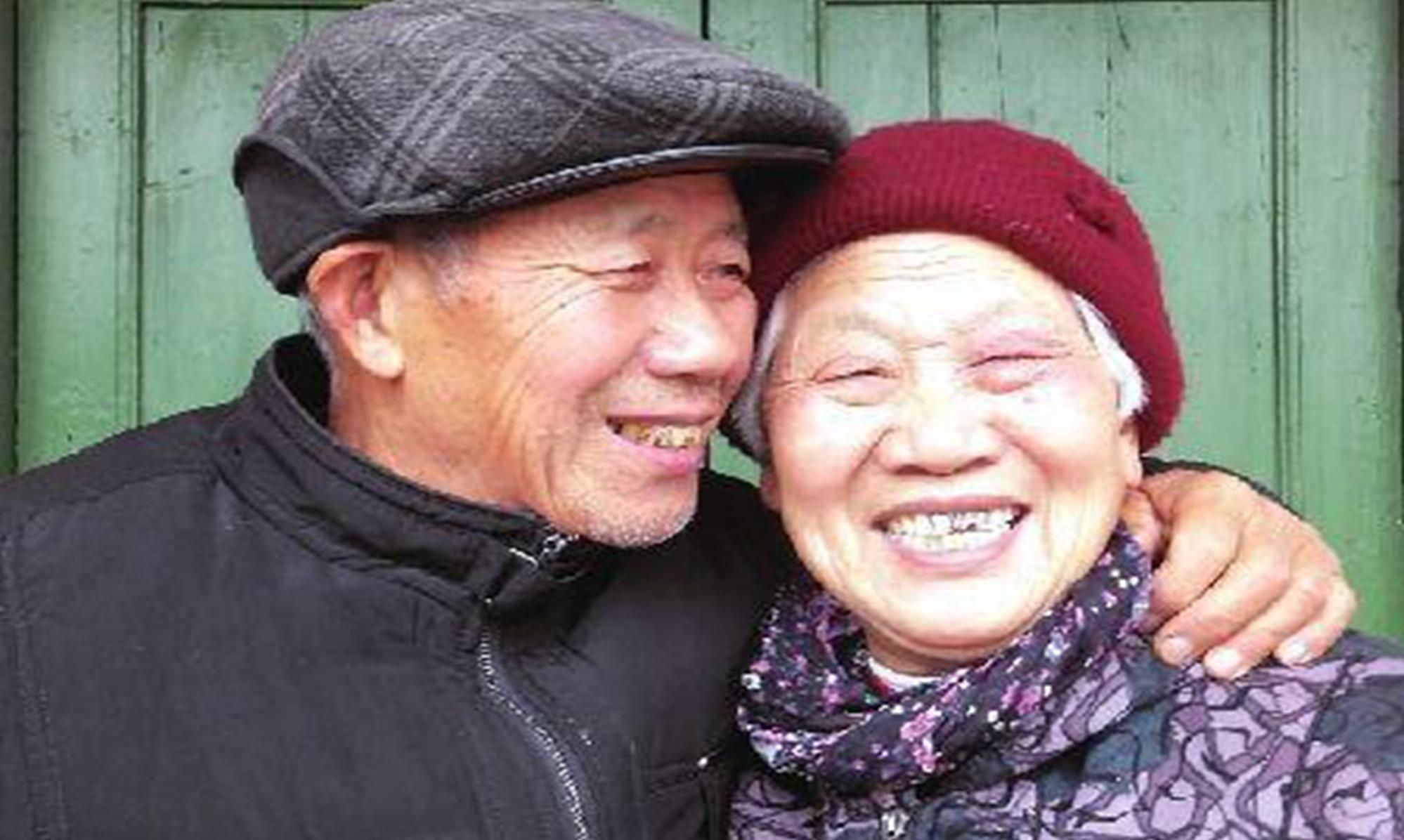 异地照顾子女的老漂族，晚年幸福探索之旅