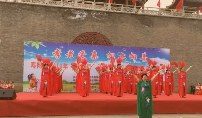 南昌市全面启动敬老月活动，弘扬尊老敬老爱老的社会风尚