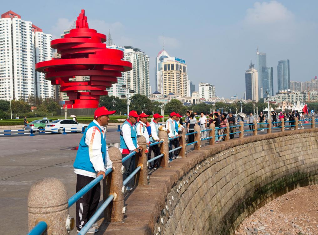 青岛市市南区建立敬老月活动四项机制，打造和谐社会新篇章