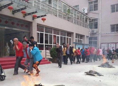 养老院老年人素质差，挑战与解决方案