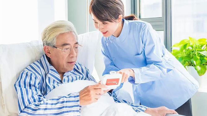 巴马老年人养老金政策解读及待遇分析，养老金数额与待遇详解