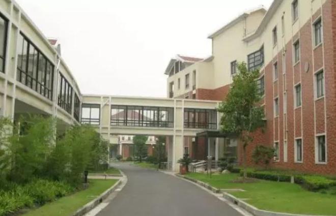 徐汇区老年养老院位置及其周边环境与服务质量