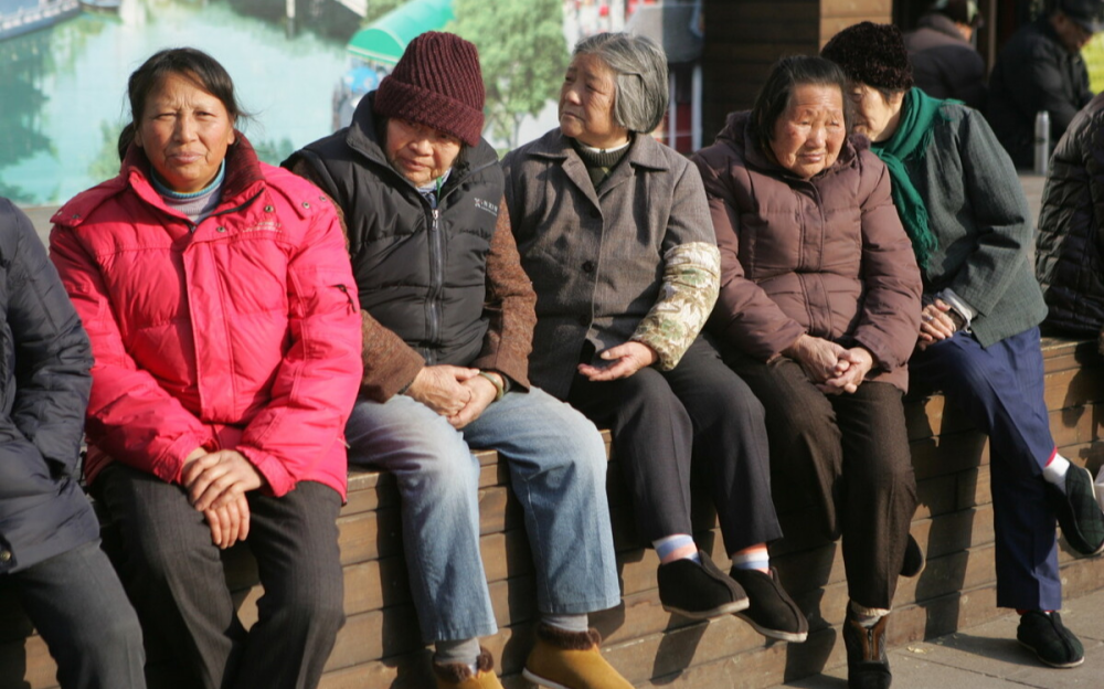 农村老年人养老生活照片集锦，岁月静好，致敬无悔人生时光