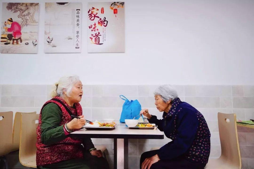 成都老年人最低养老金制度及其影响