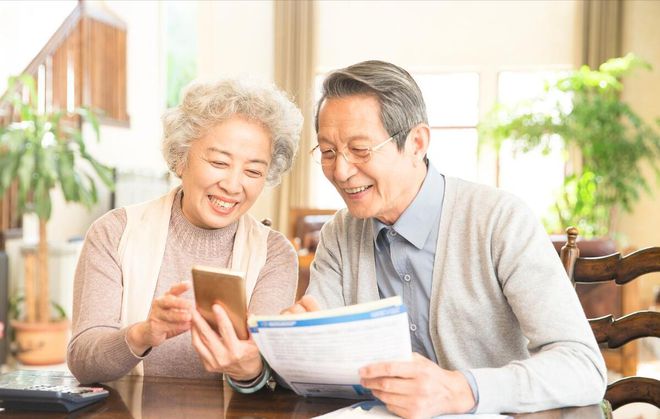 养老院照顾老年痴呆老人的挑战与策略