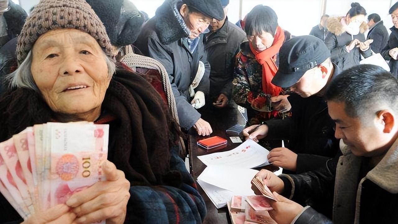 老年人养老金制度解读与生活关怀图片集锦