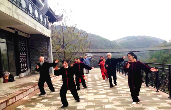 太阳谷，老年人的理想养老天堂