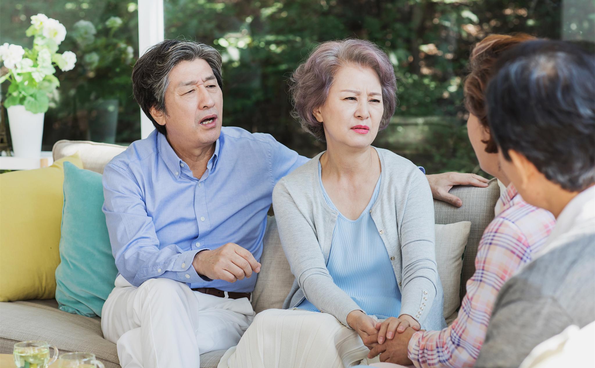 赡养老年痴呆老人，理解、耐心与专业相结合