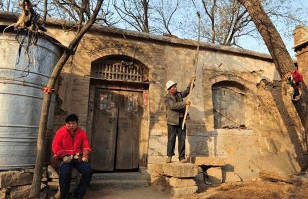 赡养老年痴呆老人的条件，理解、耐心与专业的结合