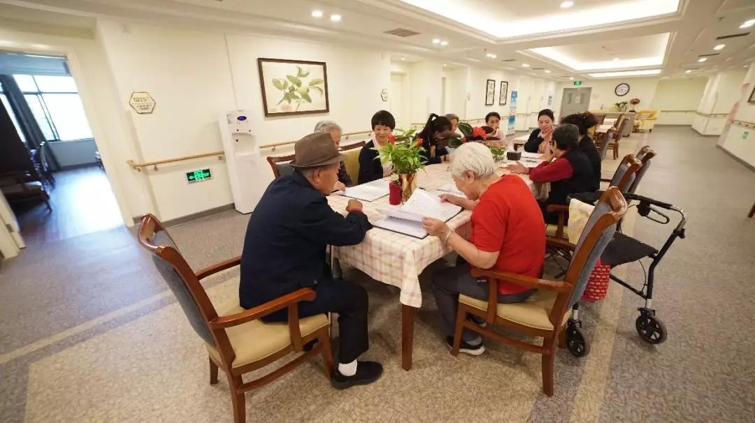 养老机构与老年人的区别，角色定位与服务模式的探讨