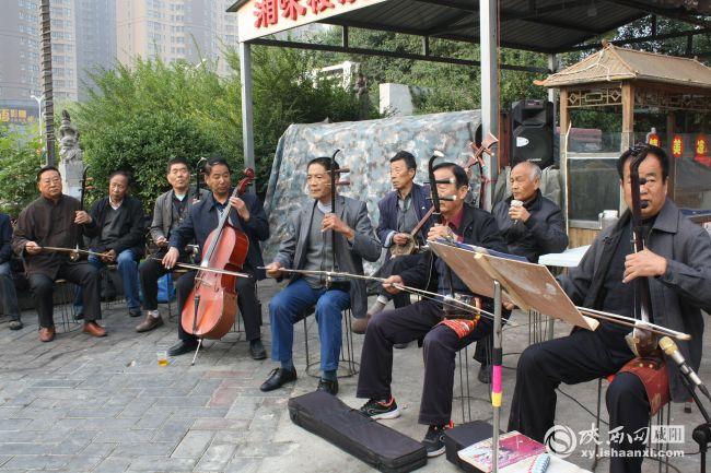 奥园是否适合老年人养老，深度探讨其优势与挑战