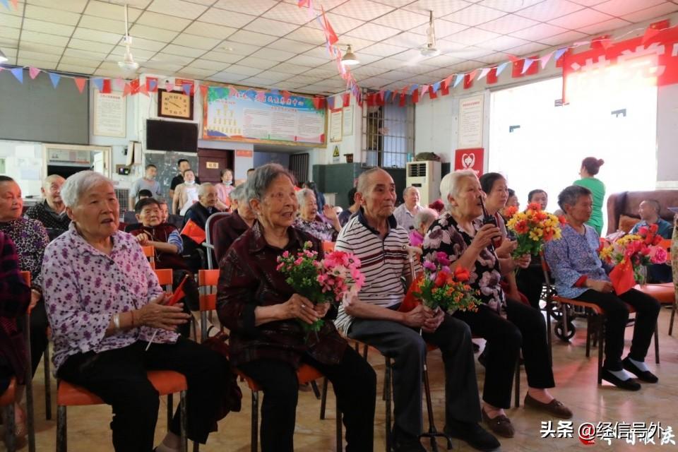 南充老年人聚居养老院，为长者打造温馨家园