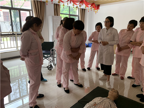 养老护理员训练视频，助力提升老年人护理技能