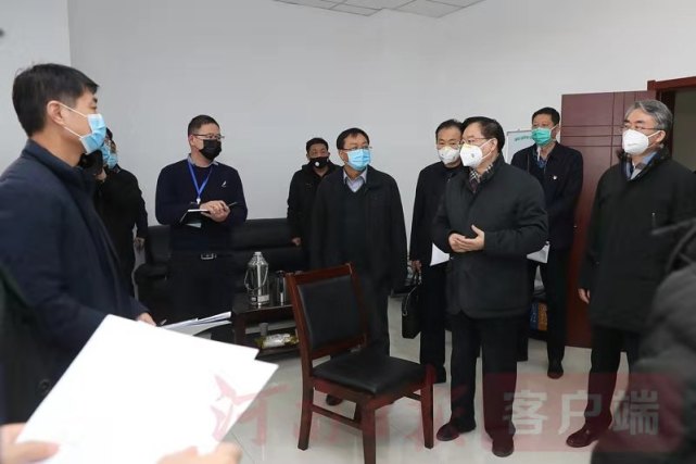 王国生在省疫情防控指挥部调研时强调，在研究新情况解决新问题上下功夫，慎终如始打好秋冬季疫情防控主动仗