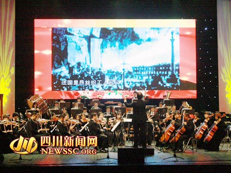 喜迎党的十九大，老年风采文艺汇演活动热烈启幕