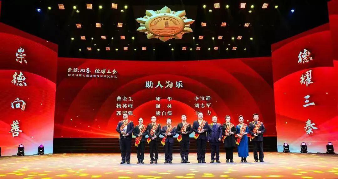 岚皋县热烈响应喜迎党的十九大 展示老年新风采号召，各地各单位踊跃报名参与文艺汇演活动