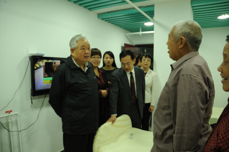 总会领导赴郑州调研基层养老工作，关爱老人展现真情助老之心