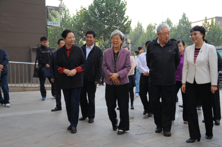 关爱老人，真情助老 —— 总会领导赴郑州市调研基层养老工作