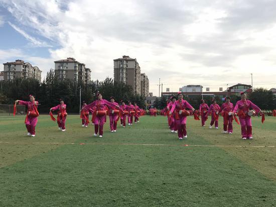关于中国梦·敬老情获奖作品汇演活动延期报名的通知
