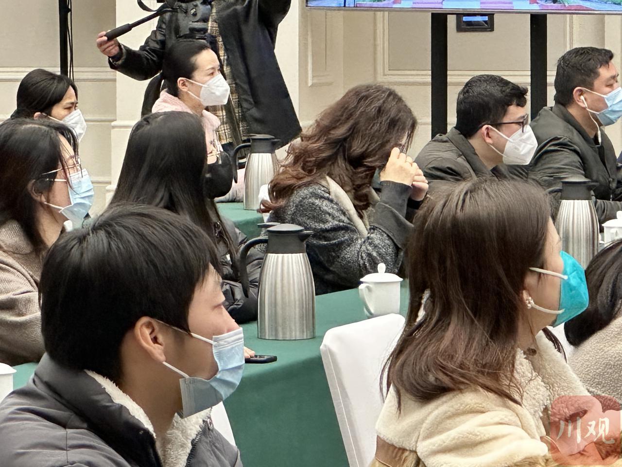 第十三期金色大讲堂报告会聚焦前沿科技，共襄学术盛宴盛大举办