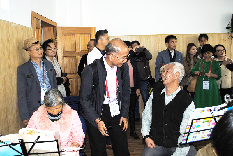 韩国客人来省敬老助老总会交流考察的文章