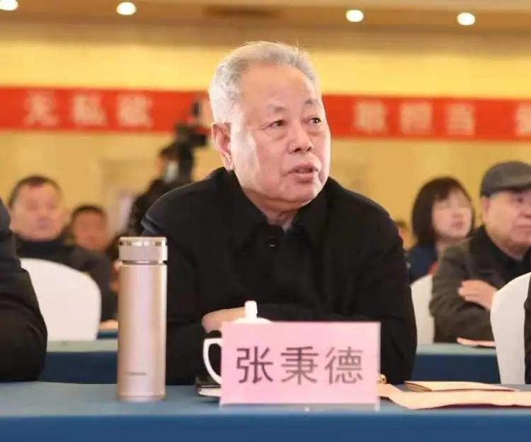 金色大讲堂第九期报告会成功举办，探索前沿科技，启迪未来思维