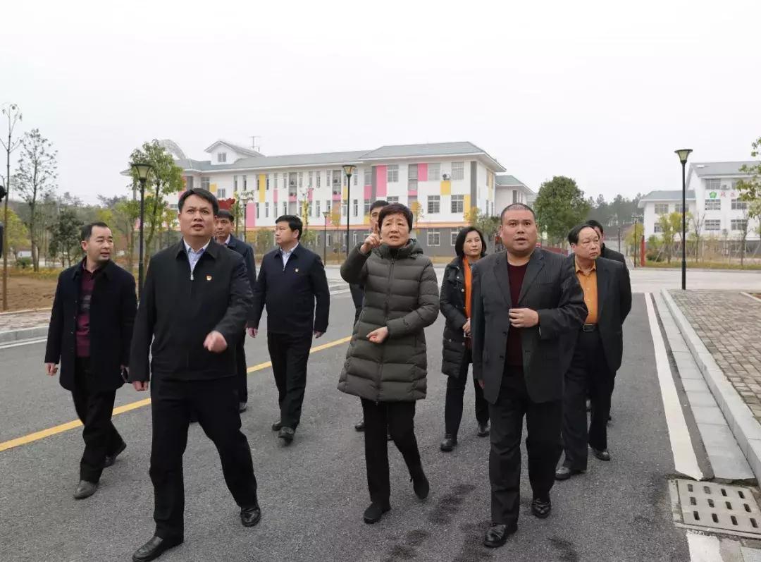 民政部积极鼓励与支持个人兴办、运营养老机构，创新养老服务模式