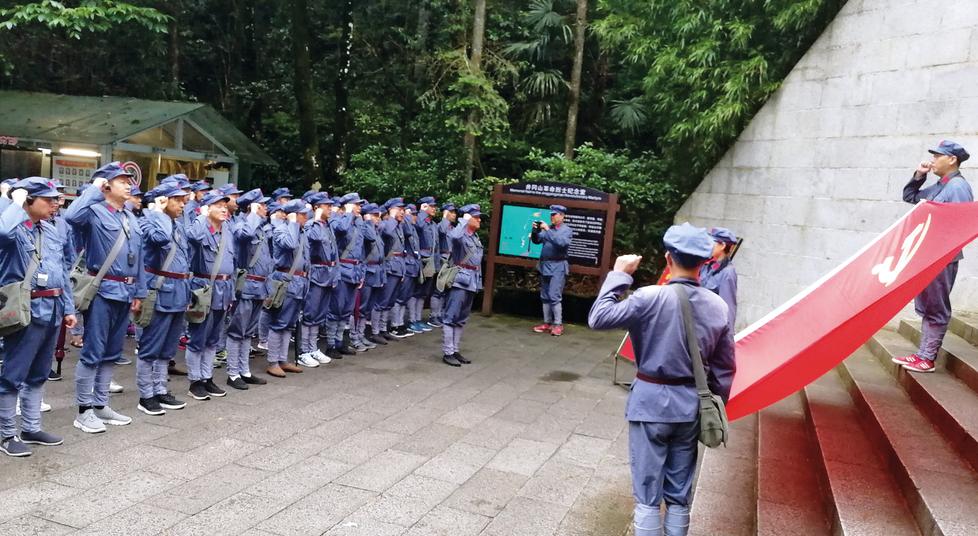 中组部座谈会总结，干部离退休制度建立30年老干部工作的成就与挑战回顾