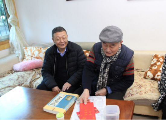省领导分别带队看望慰问老同志，传递温暖与敬意