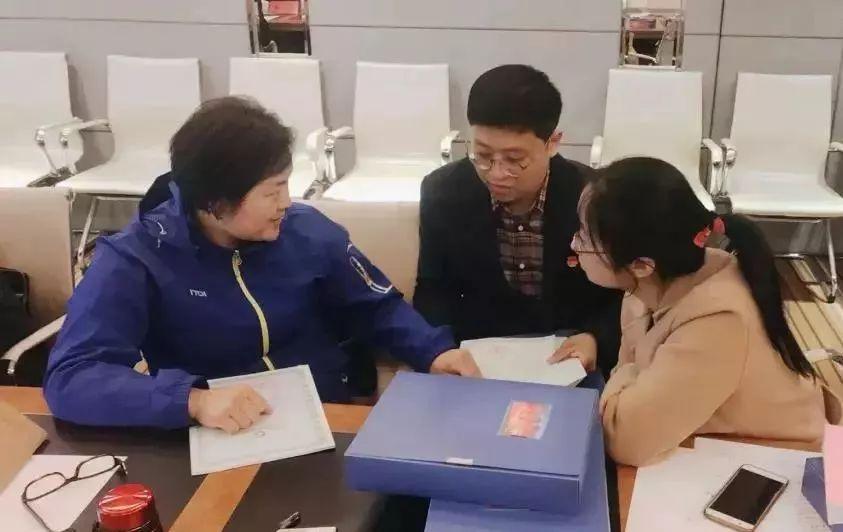采取切实举措，完善助老机制——构建和谐社会的重要一环