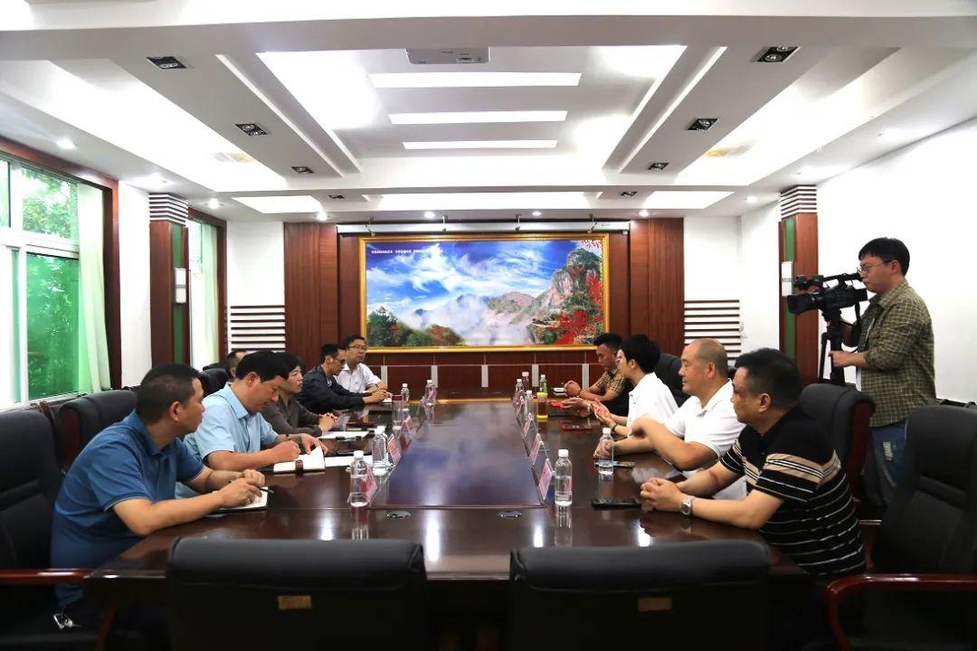 岚皋县慈善奖首次开评，揭晓今年省内荣誉榜单