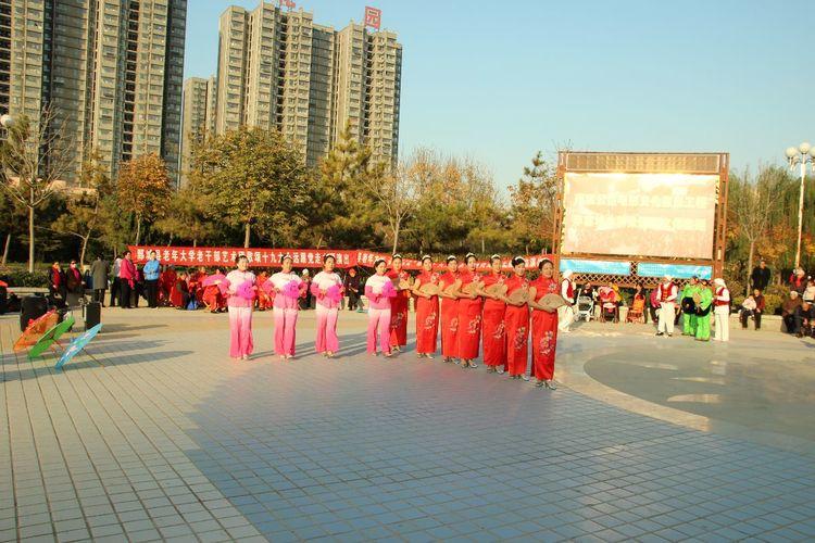 社会各界踊跃参与喜迎党的十九大 展示老年新风采文艺汇演活动