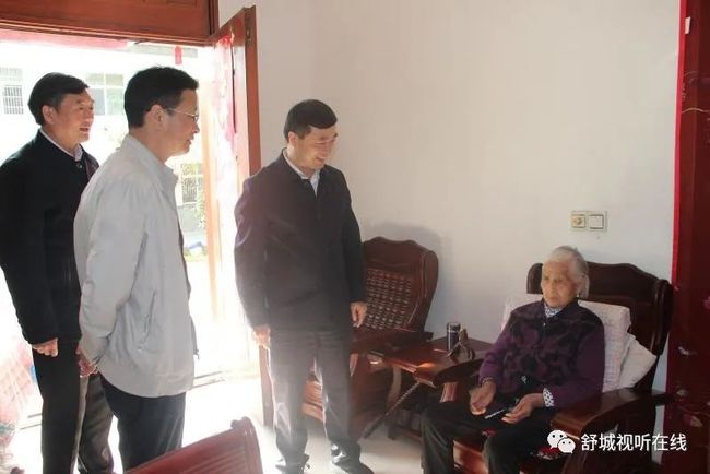 薛振松慷慨解囊，向岚皋县老年公寓捐款2000元，展现人间大爱