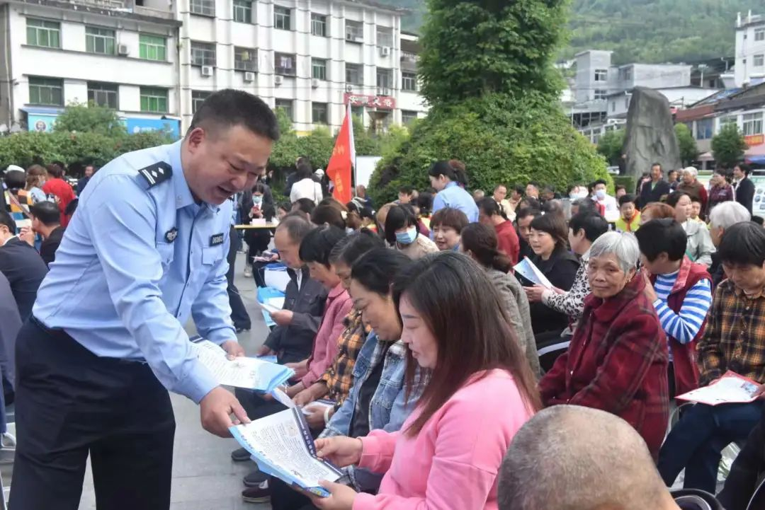 岚皋县政法系统公布38项承诺，深入探究惠民承诺的具体内容
