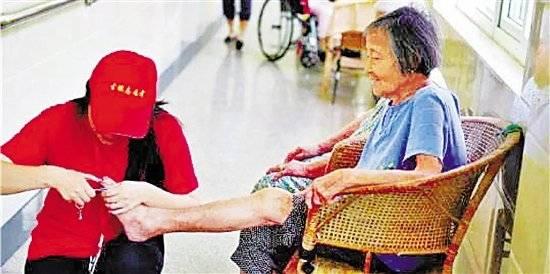 多部委联合推动智慧健康养老新业态，积极应对老龄化挑战