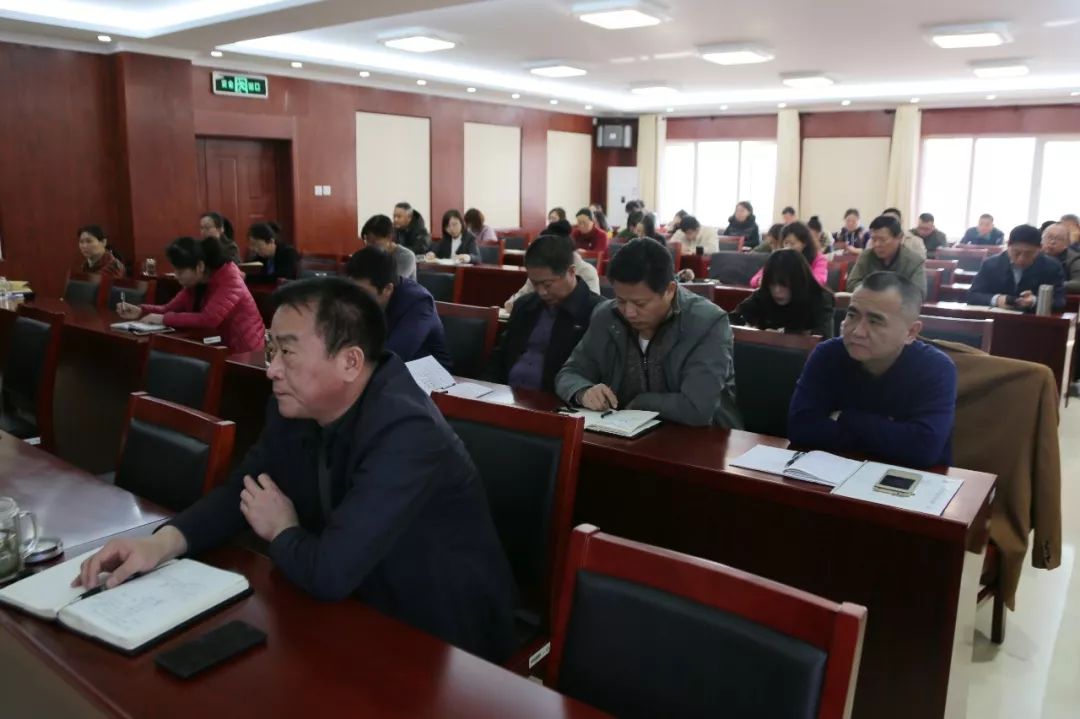 平顶山市委老干部局深入传达学习全省老干部工作双先表彰大会精神