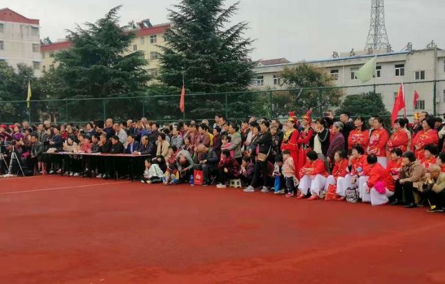 庆祝2015老年节暨重阳节系列活动报道之三，社区长者欢聚一堂，共襄文化盛宴