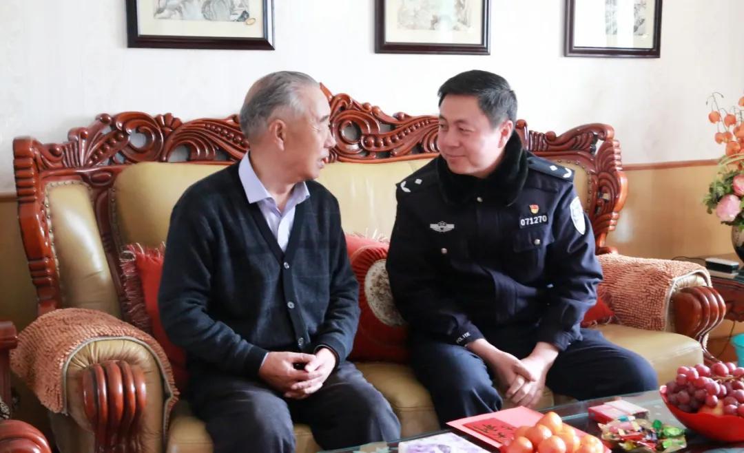 走访慰问送温暖，欢乐和谐迎新春——社区新春佳节的温馨画卷