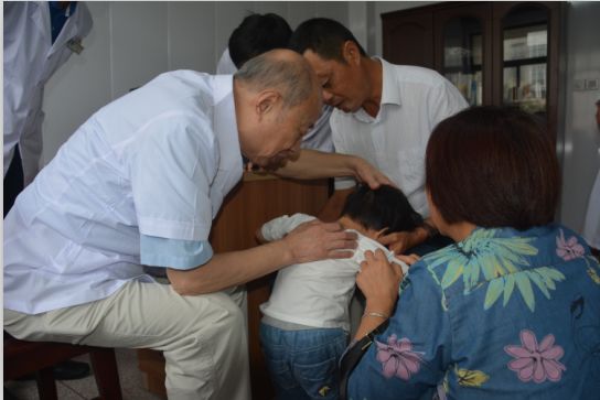 皮肤科为老年人检查的重要性及其关怀策略