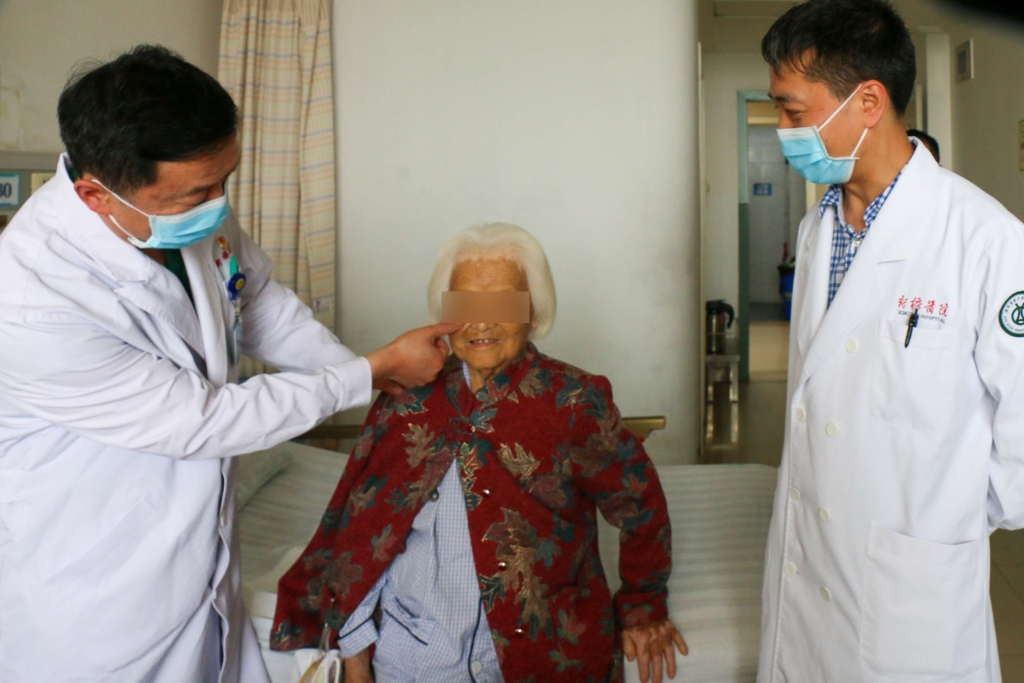 中医一附院为老年人健康检查的重要性及其服务优化策略