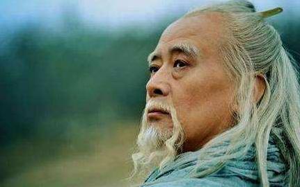 华佗巧治病，医术精湛，名扬四海
