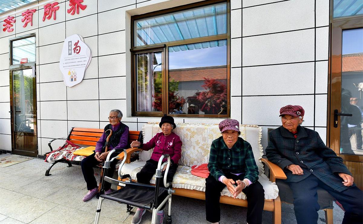老年痴呆患者适合的养老院类型及其重要性