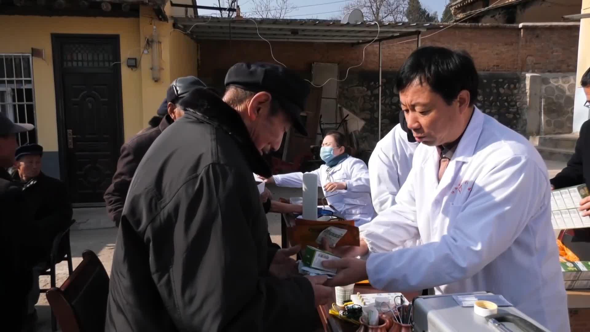 离岗老年村医养老金上调，照亮乡村医疗的未来之光