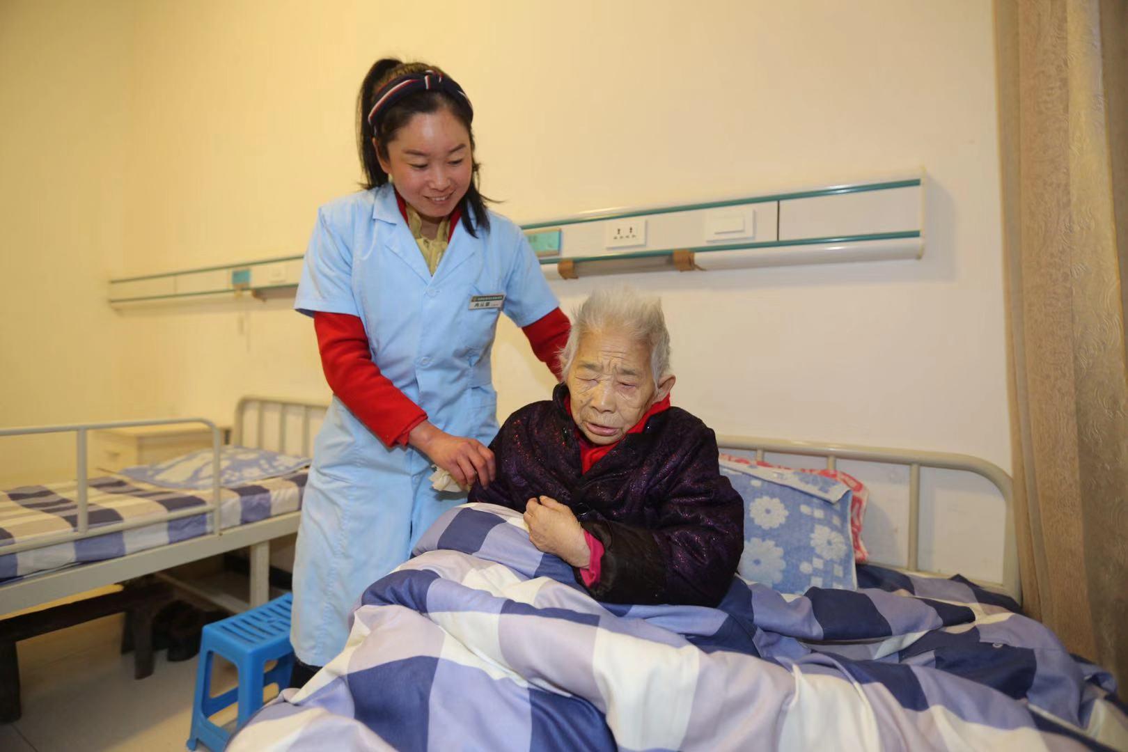 老年人象棋视频与养老院，智慧与乐趣的结合