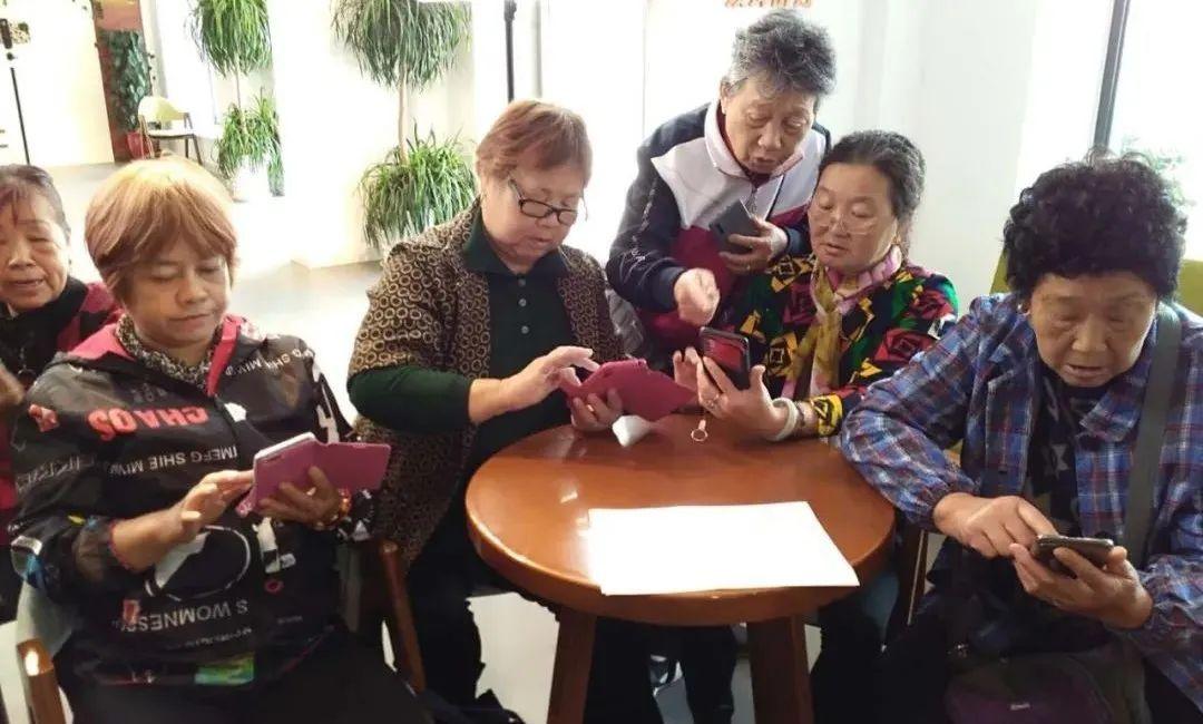 奉贤区老年养老社区哪家好，深度探究与比较分析
